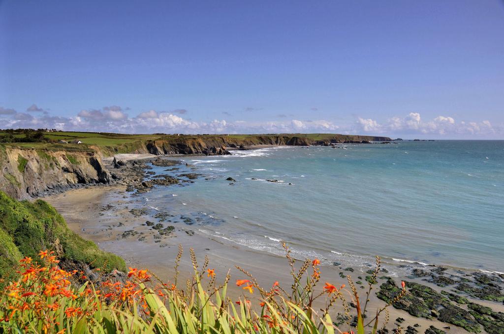 Beach Haven Apartments Tramore Esterno foto